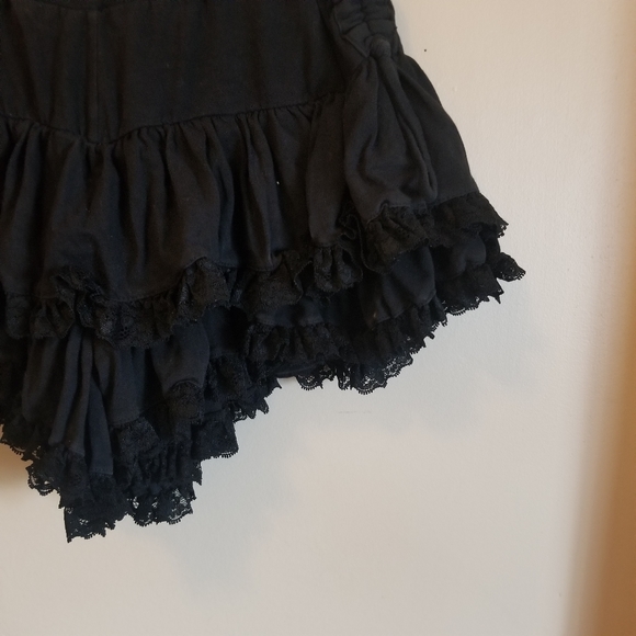 Lace Ruffle Booty Shorts ▪︎ Spectral Eyes - Picture 5 of 7